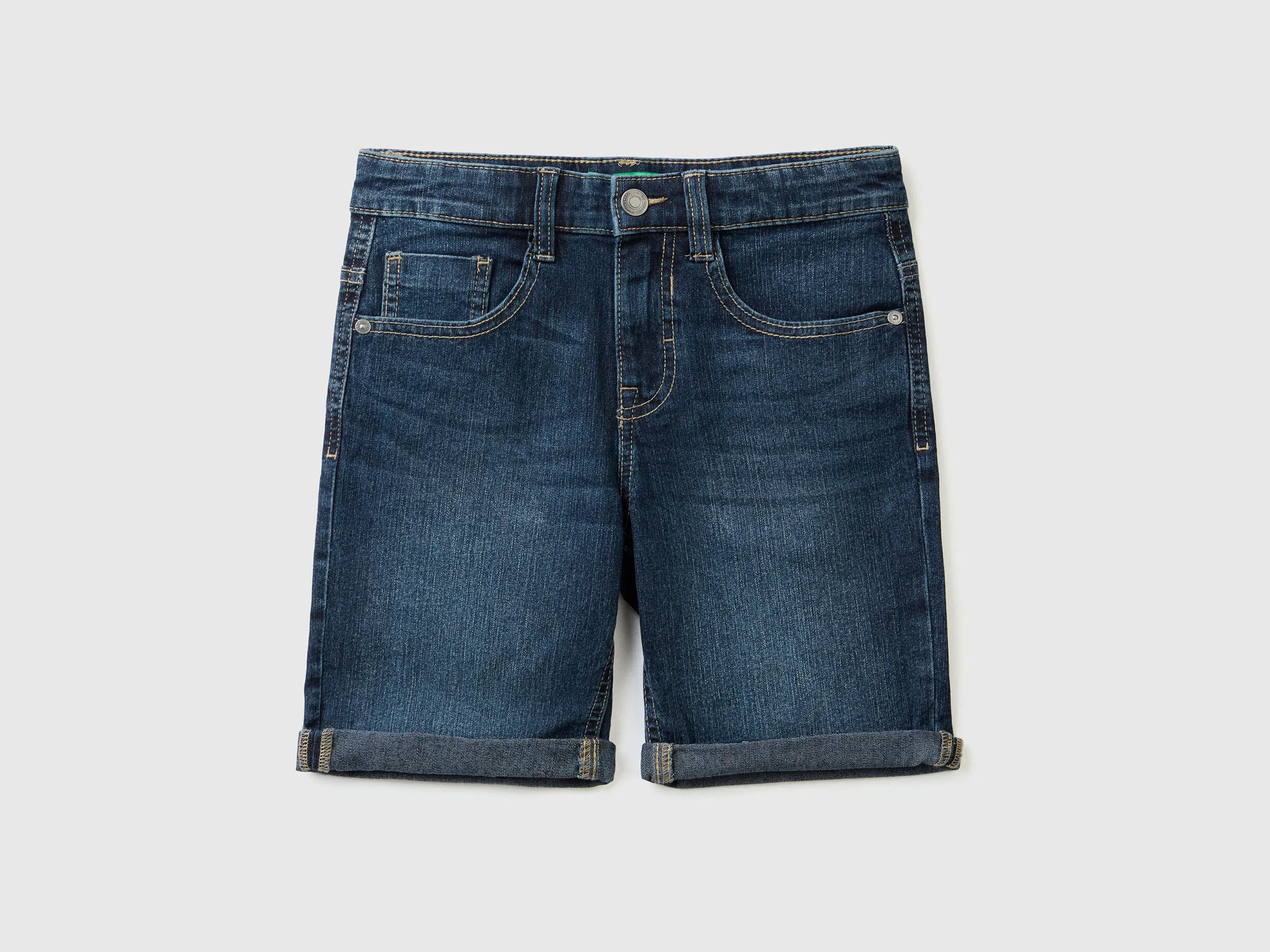 BERMUDAS SLIM FIT EN DENIM ECORECYCLE