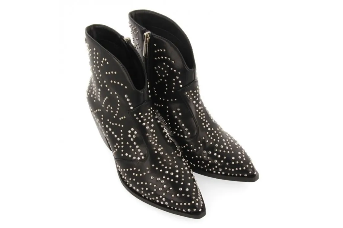 BOTÍN ESTILO COWBOY NEGRO CON DETALLE DE TACHUELAS PARA MUJER STRUER 70350 Gioseppo