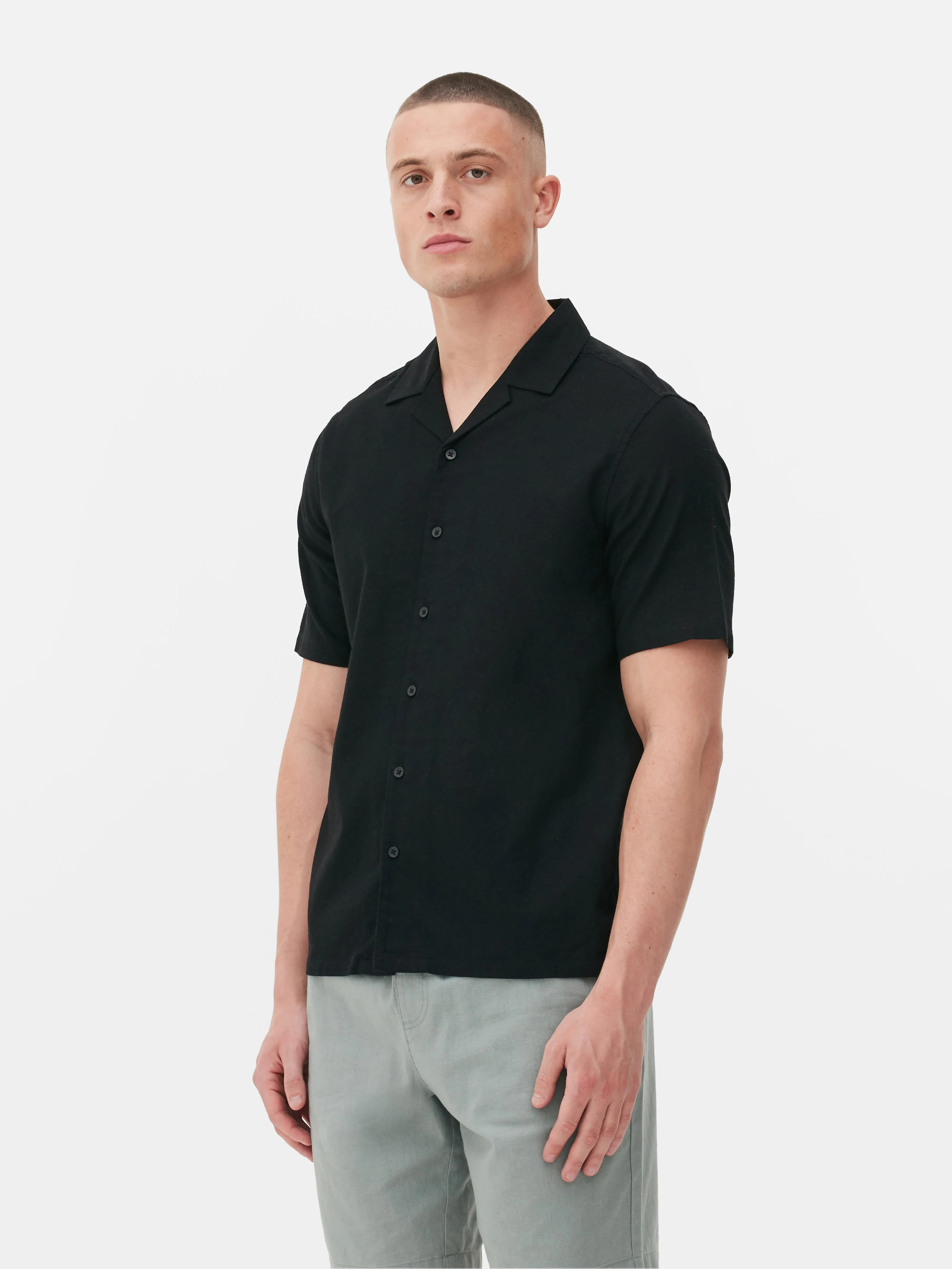 Camisa de manga corta con botones