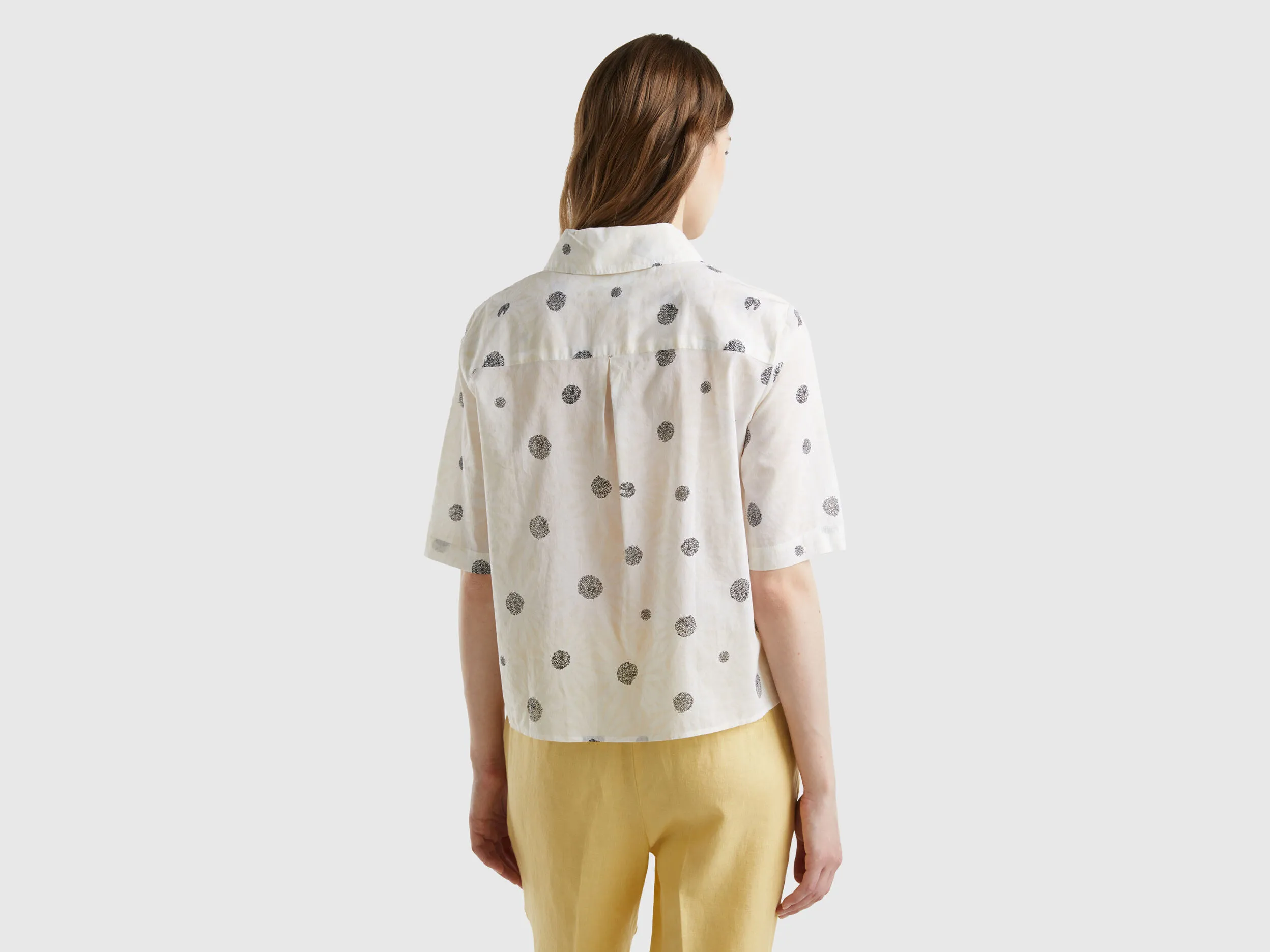 Camisa estampada de manga corta