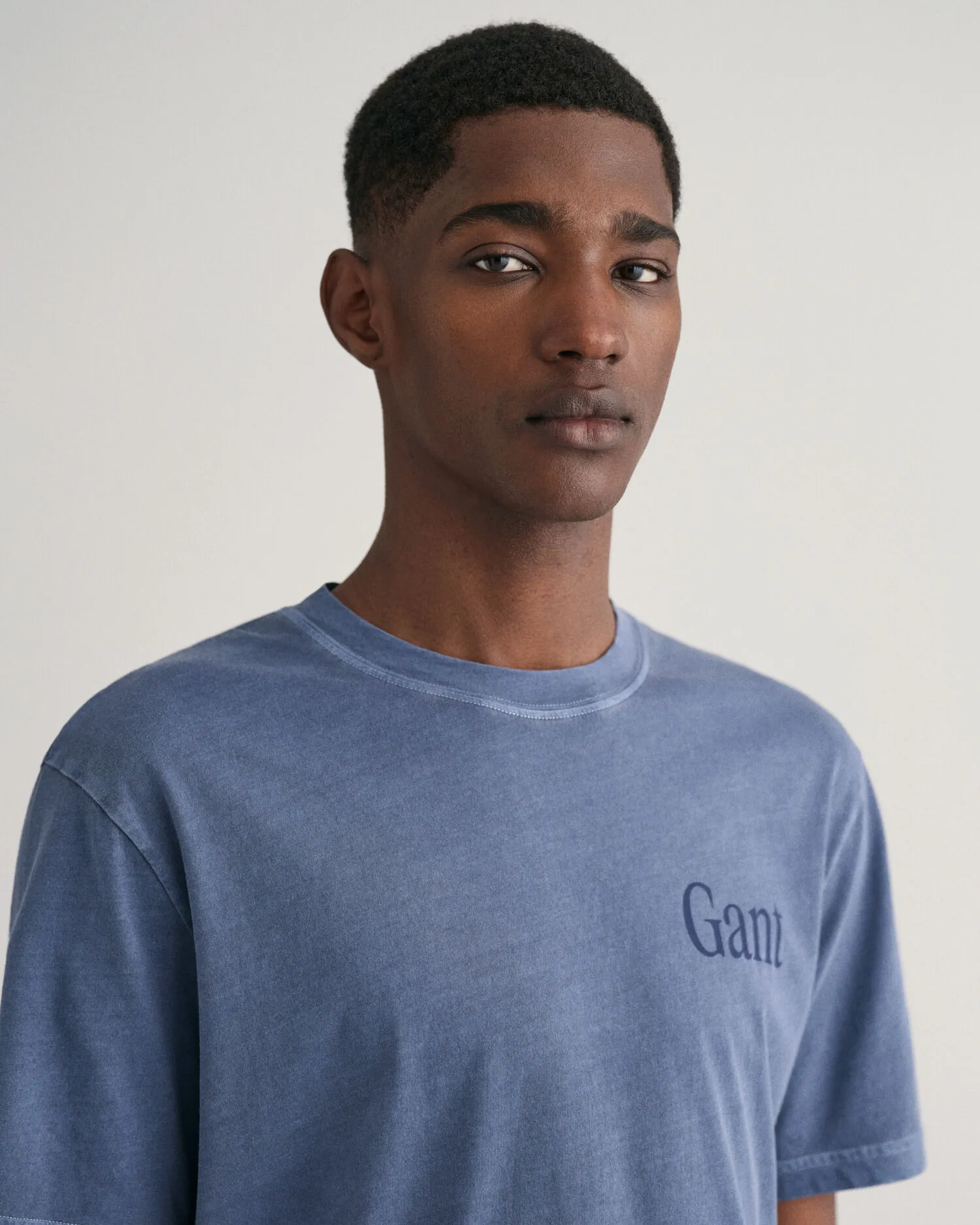 Camiseta con estampado gráfico Sunfaded