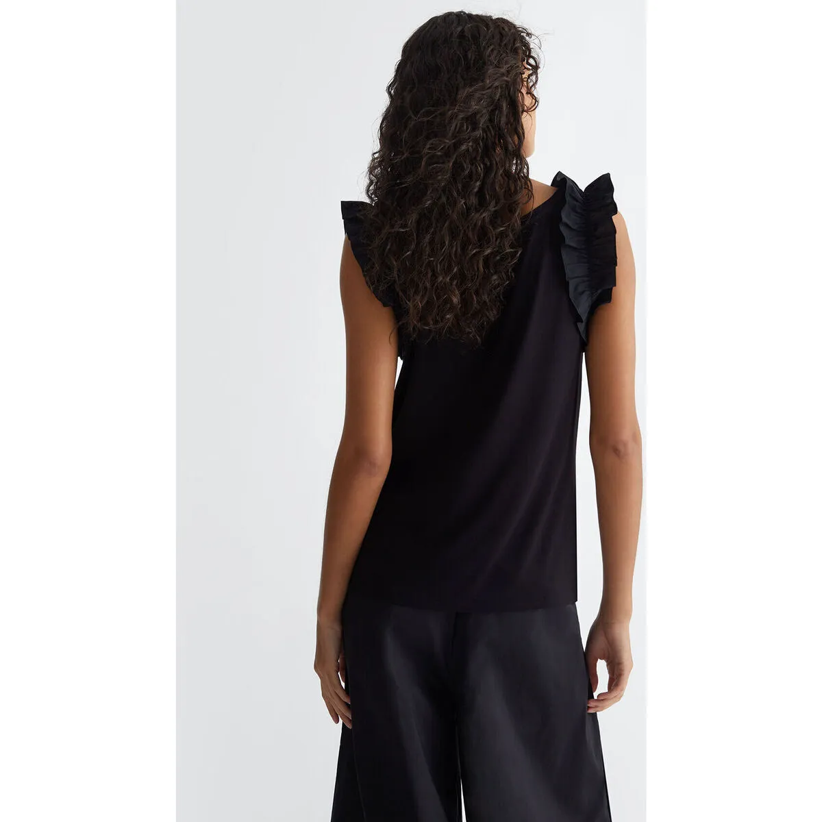 Camiseta con volantes
