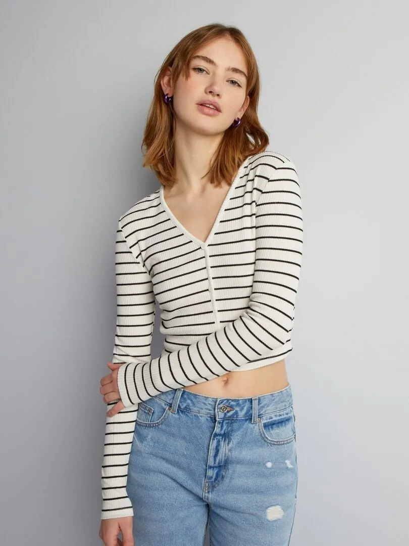 CAMISETA CORTA  NEGRO