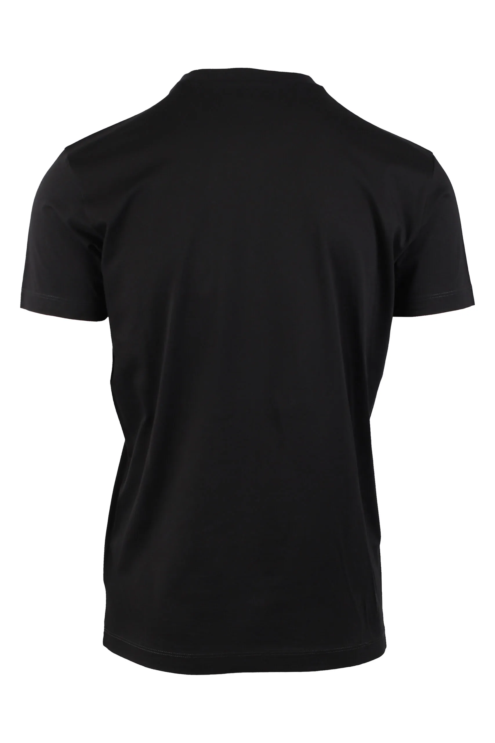 Camiseta negra con maxilogo 