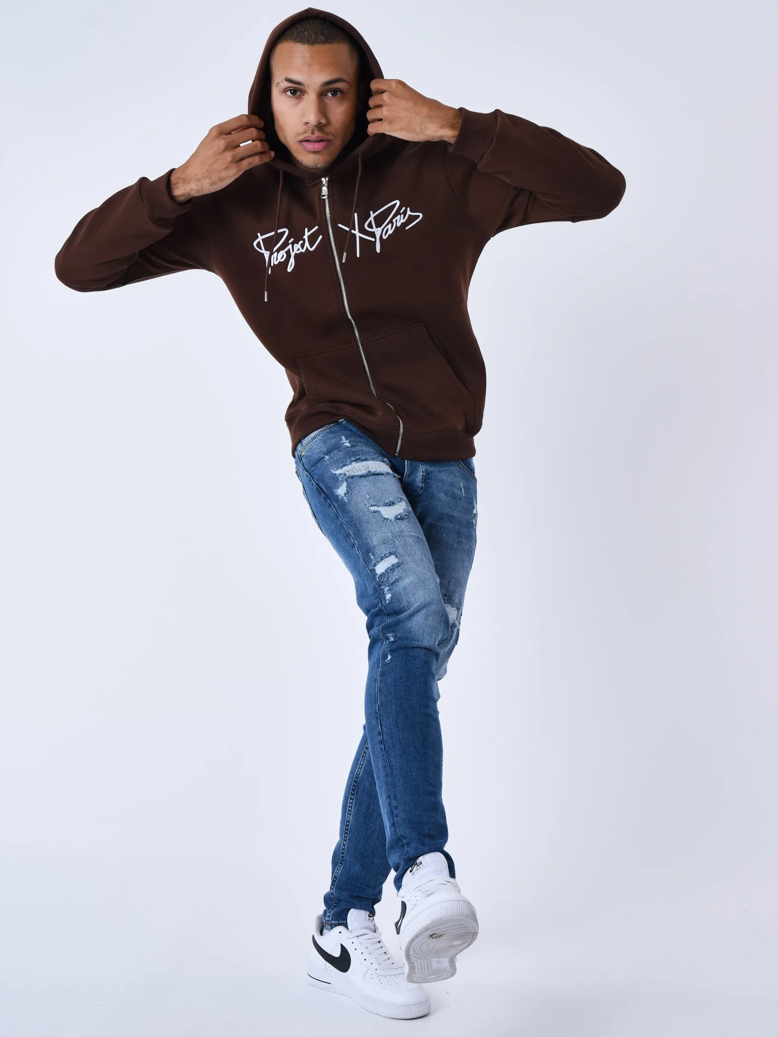 Chaqueta con cremallera y capucha Origin con bordado