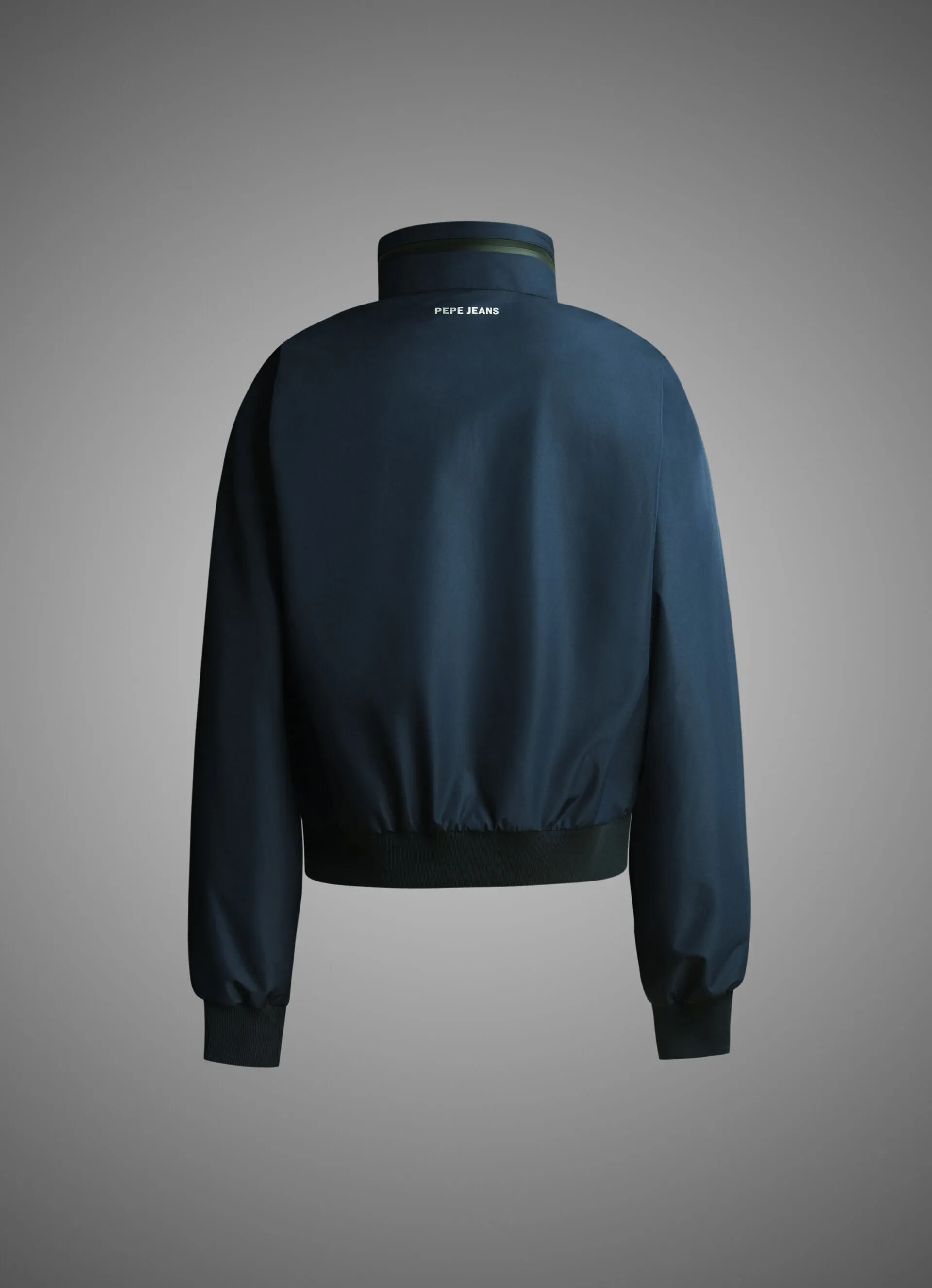chaqueta cortavientos acolchada