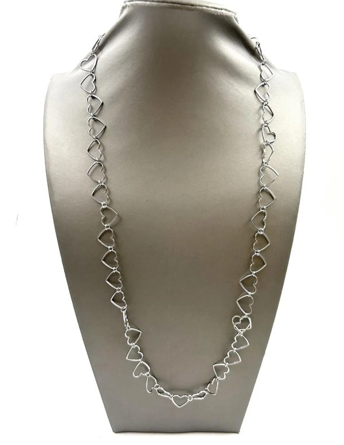 COLLARES PLATEADOS LARGOS DE DIARIO CON CORAZONES