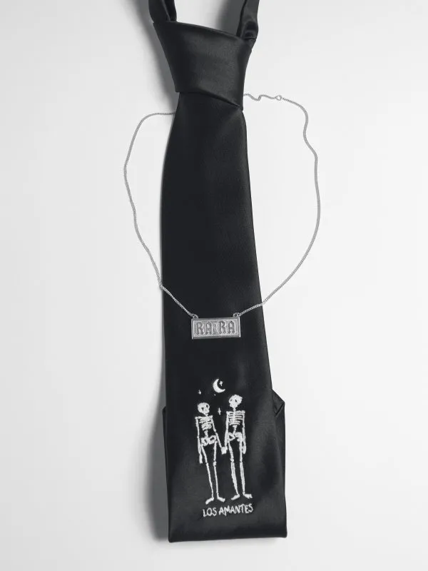 CORBATA "AMANTES" NEGRO