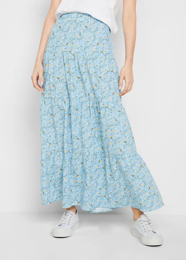 Falda larga con volantes azul claro con flores