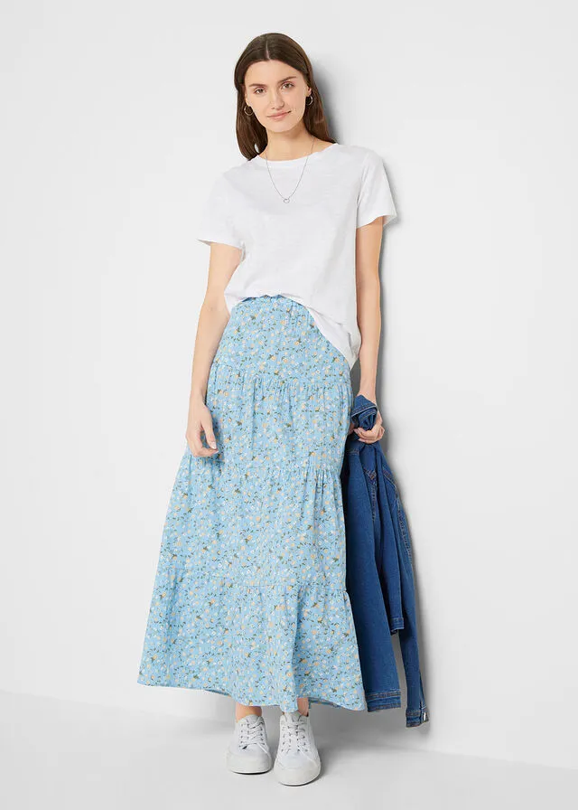 Falda larga con volantes azul claro con flores
