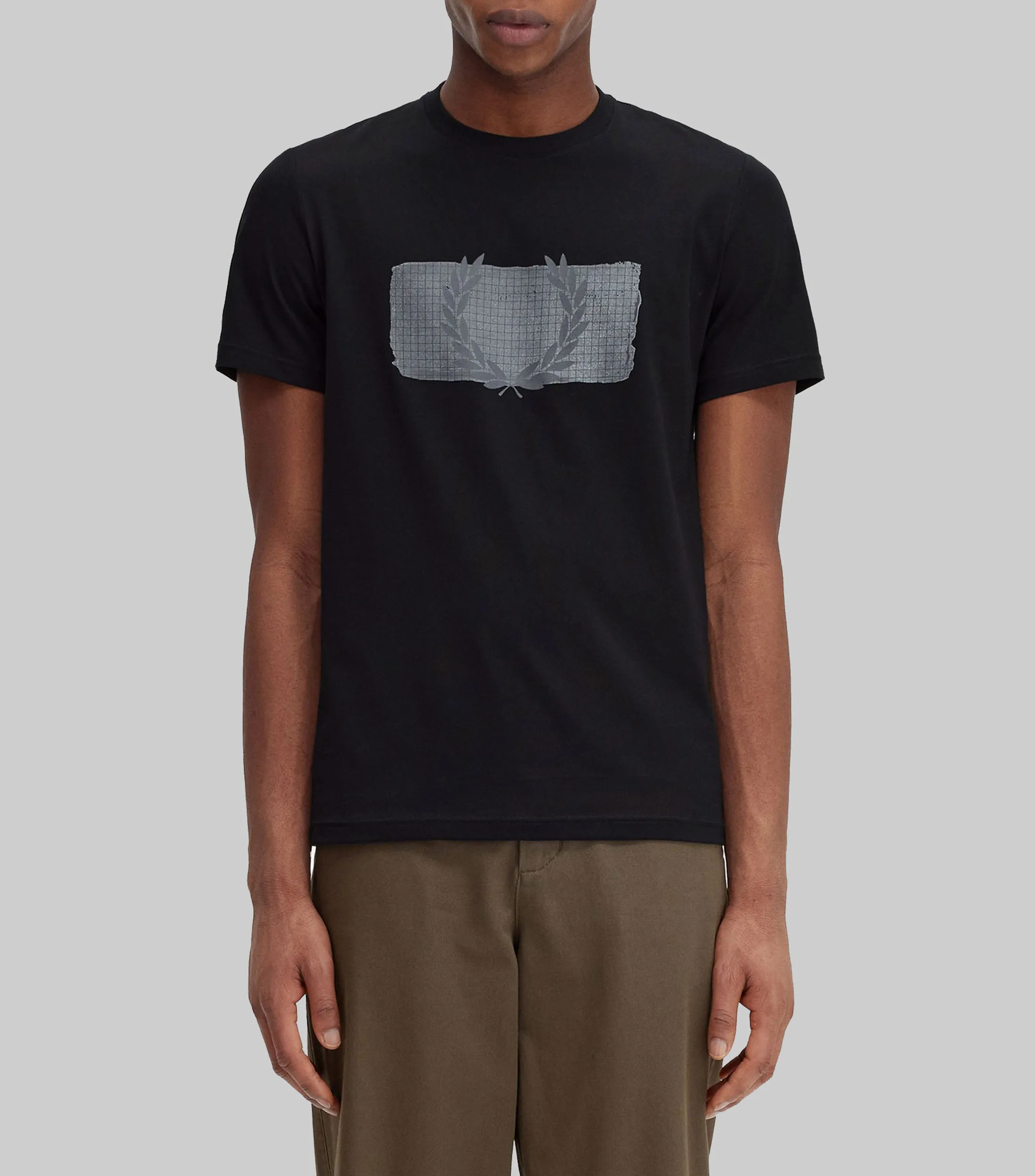 Fred Perry Playera Cuello Redondo Manga Corta Estampada Hombre