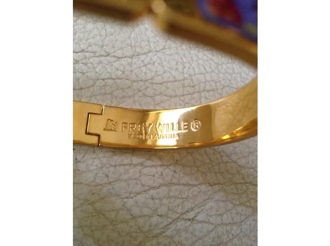 Frey Wille Esposas Amarillo 