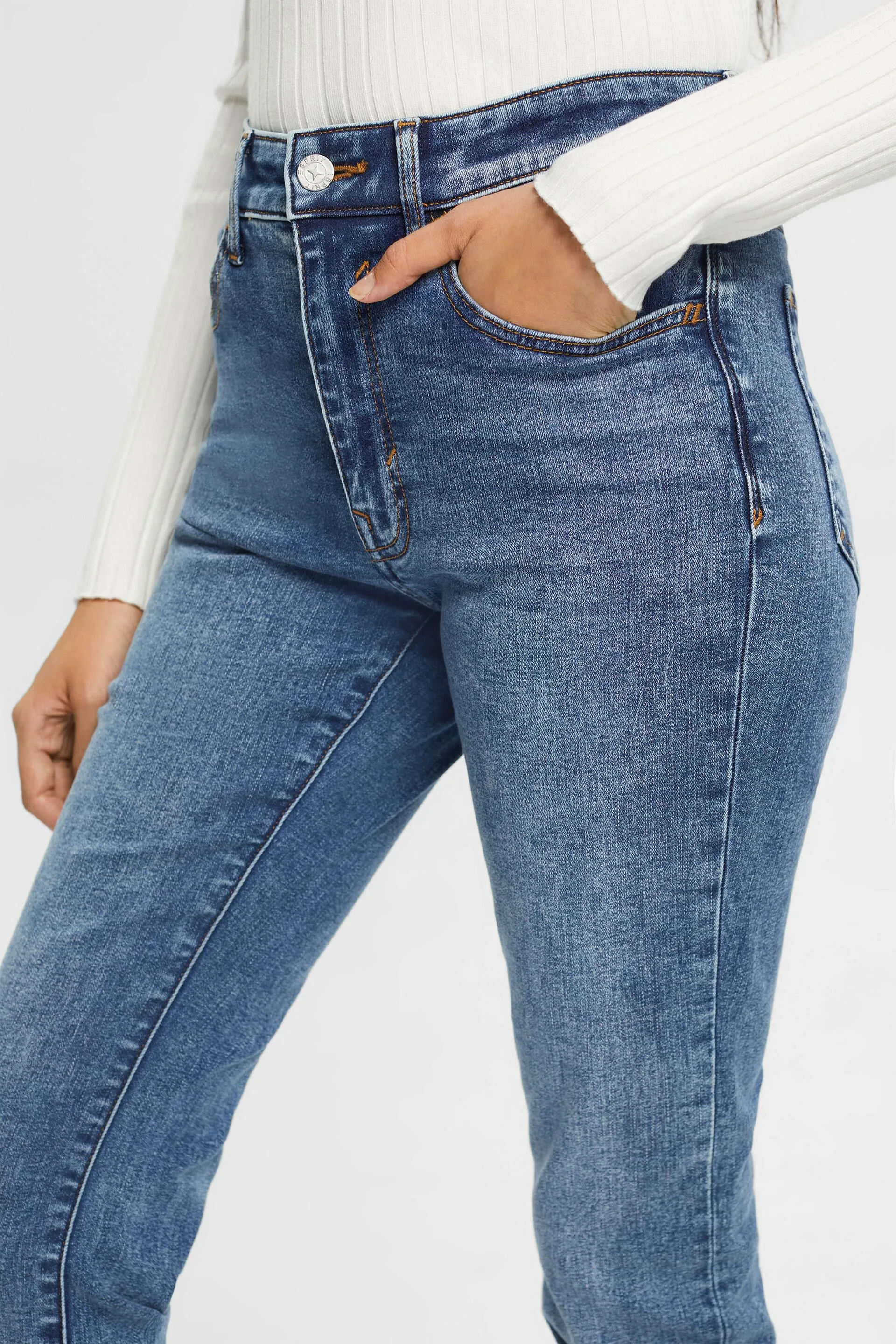 Jeans con efecto deslavado