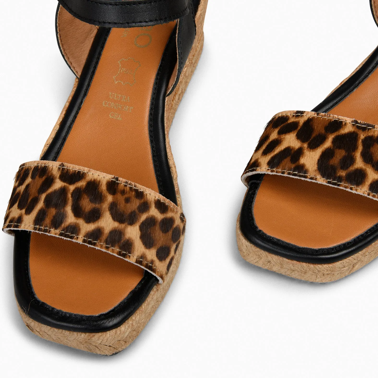 MARISA  CUñAS DE ESPARTO BAJAS LEOPARDO