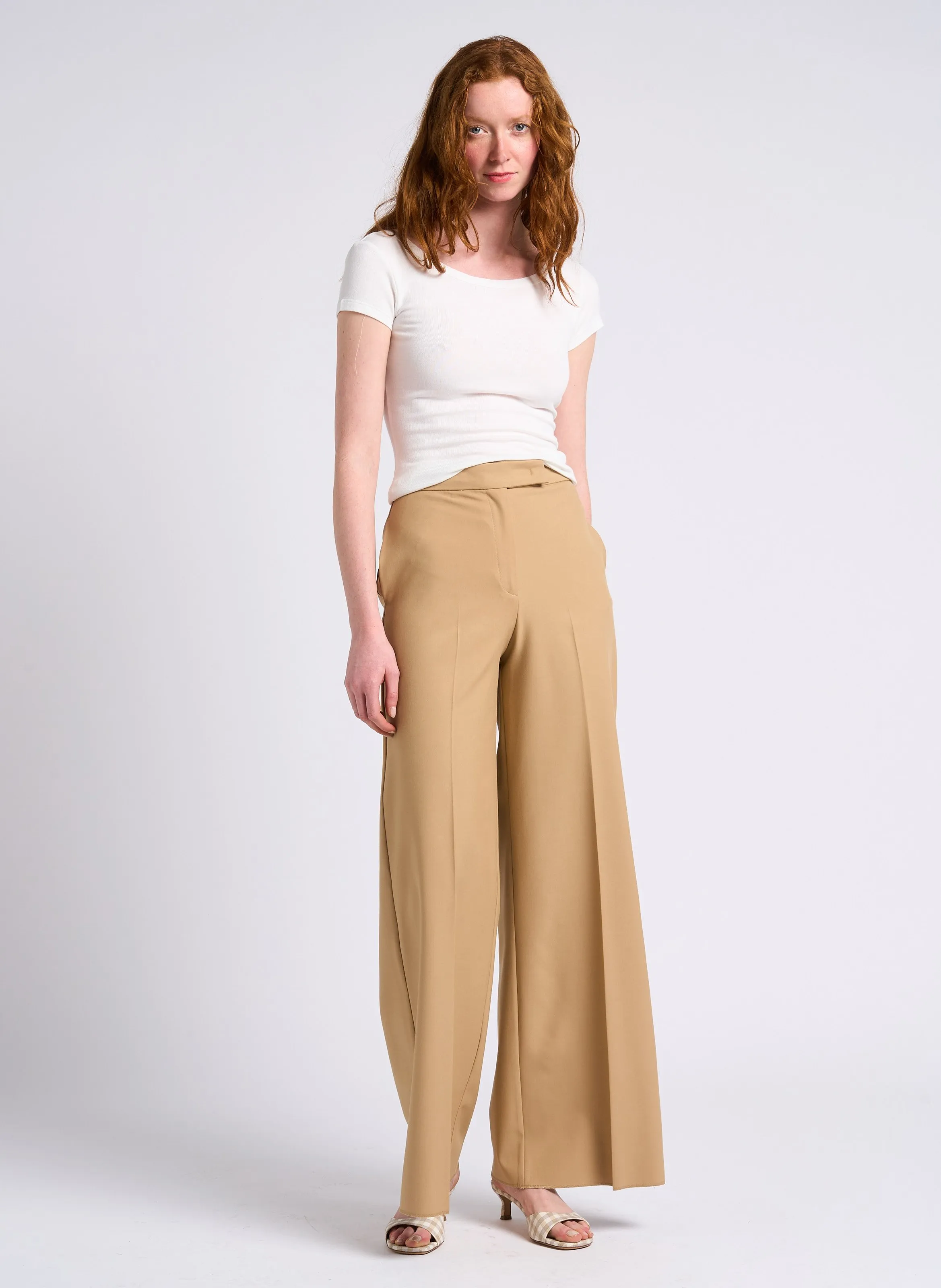MAX&CO. CARONTE  PANTALóN DE TALLE ALTO CON PINZAS Y BORDES SIN REMATAR EN BEIGE