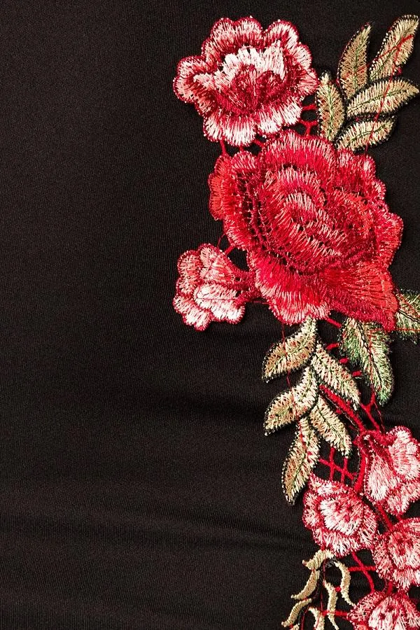 Mini vestido aplicaciones flores
