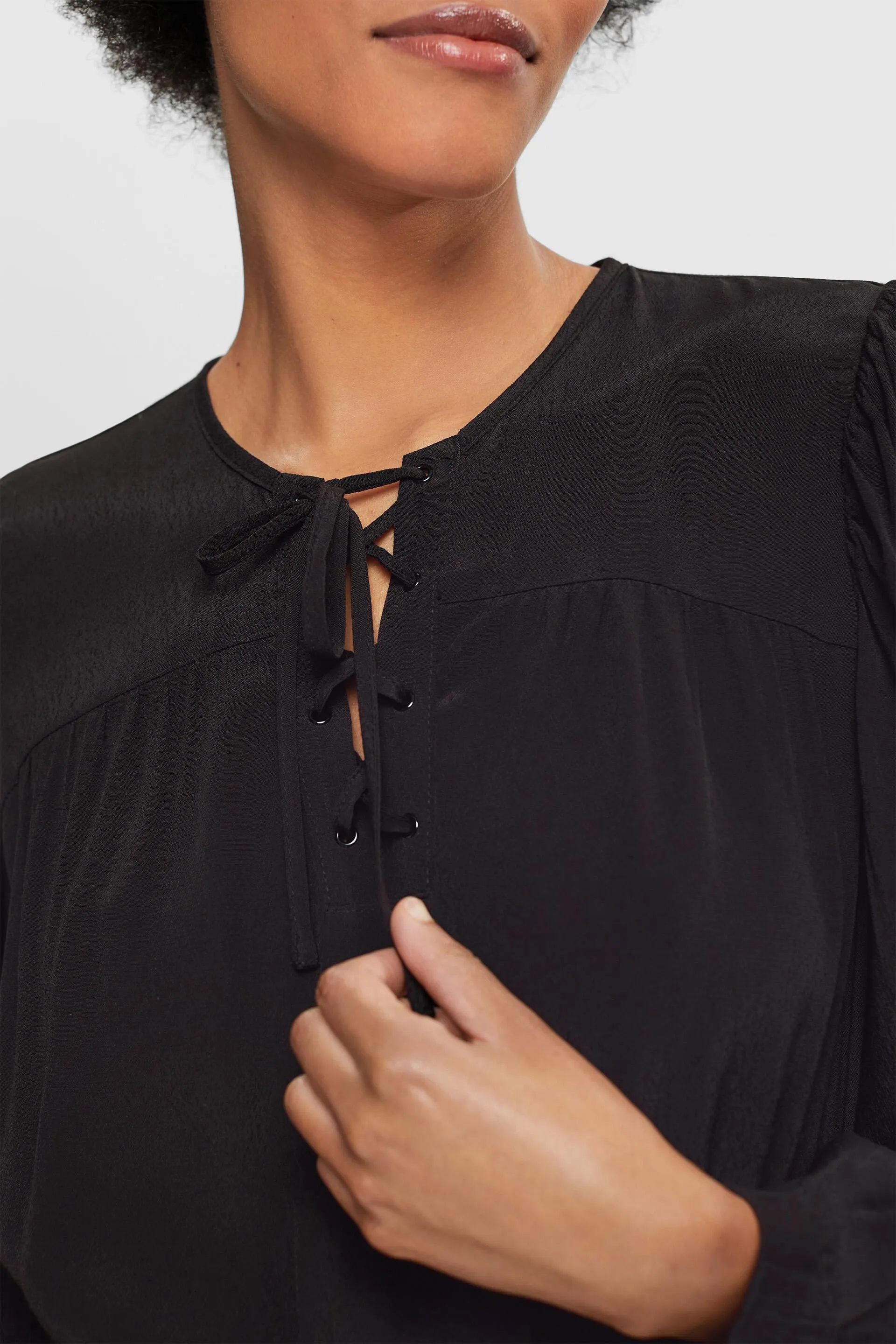 Minivestido con lazada