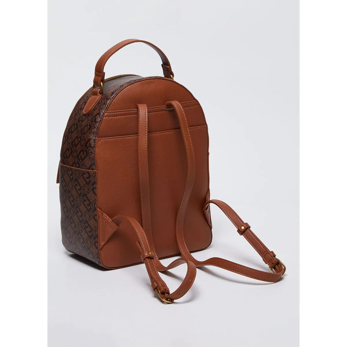 Mochila con monograma