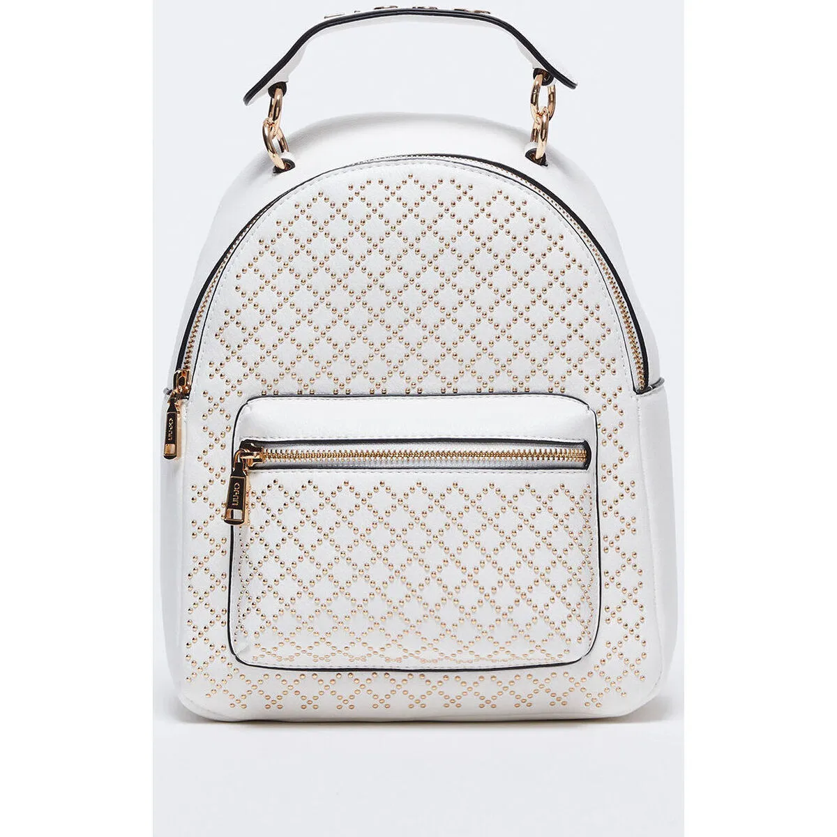 Mochila con tachuelas