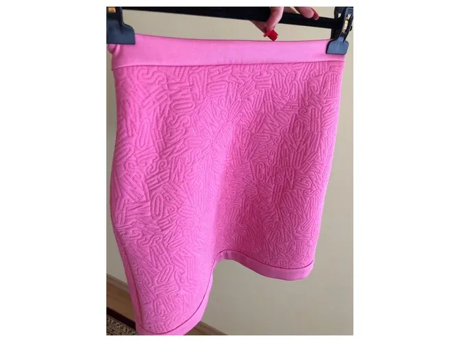 Moschino Afueras Rosa 