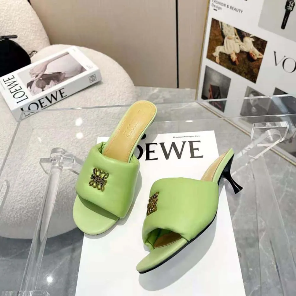 MULE LOEWE MUJER ANAGRAM ACOLCHADO EN PIEL DE CORDEROVERDE