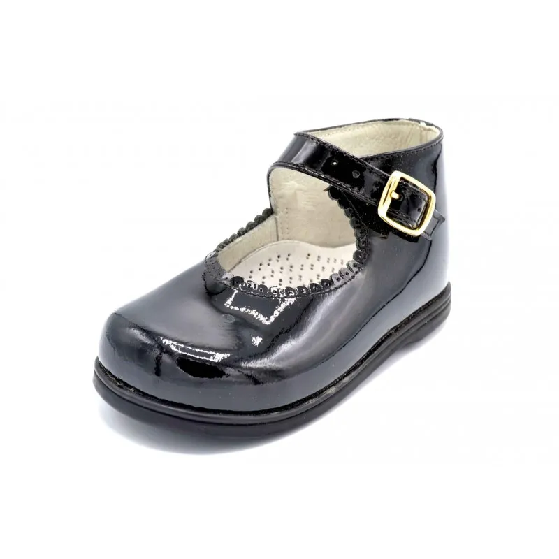 Nenuco 1124 Negro | Zapato de piel para niña