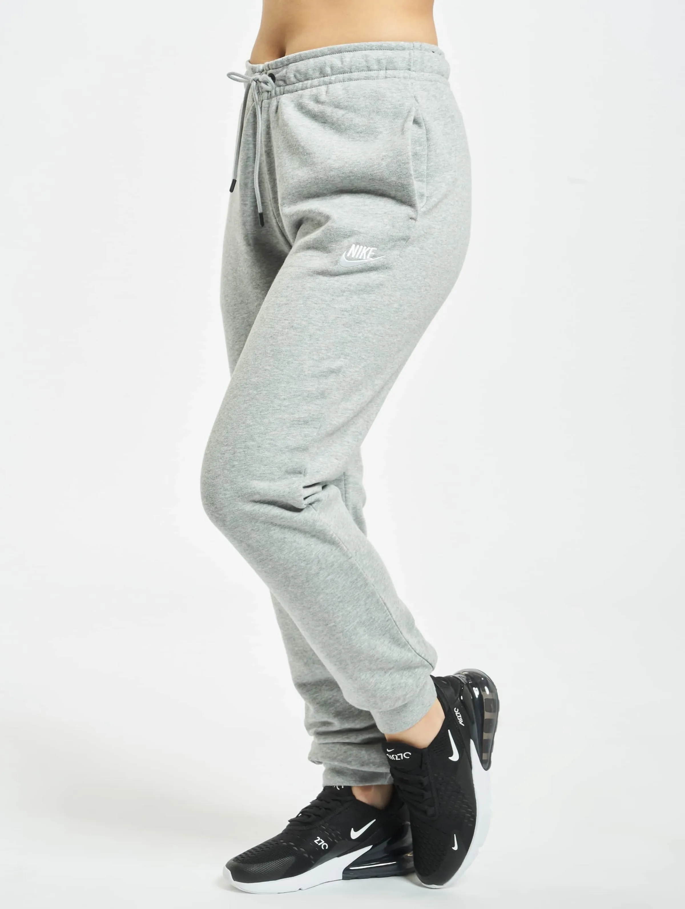 Nike Essentials Regular Jogginghosen