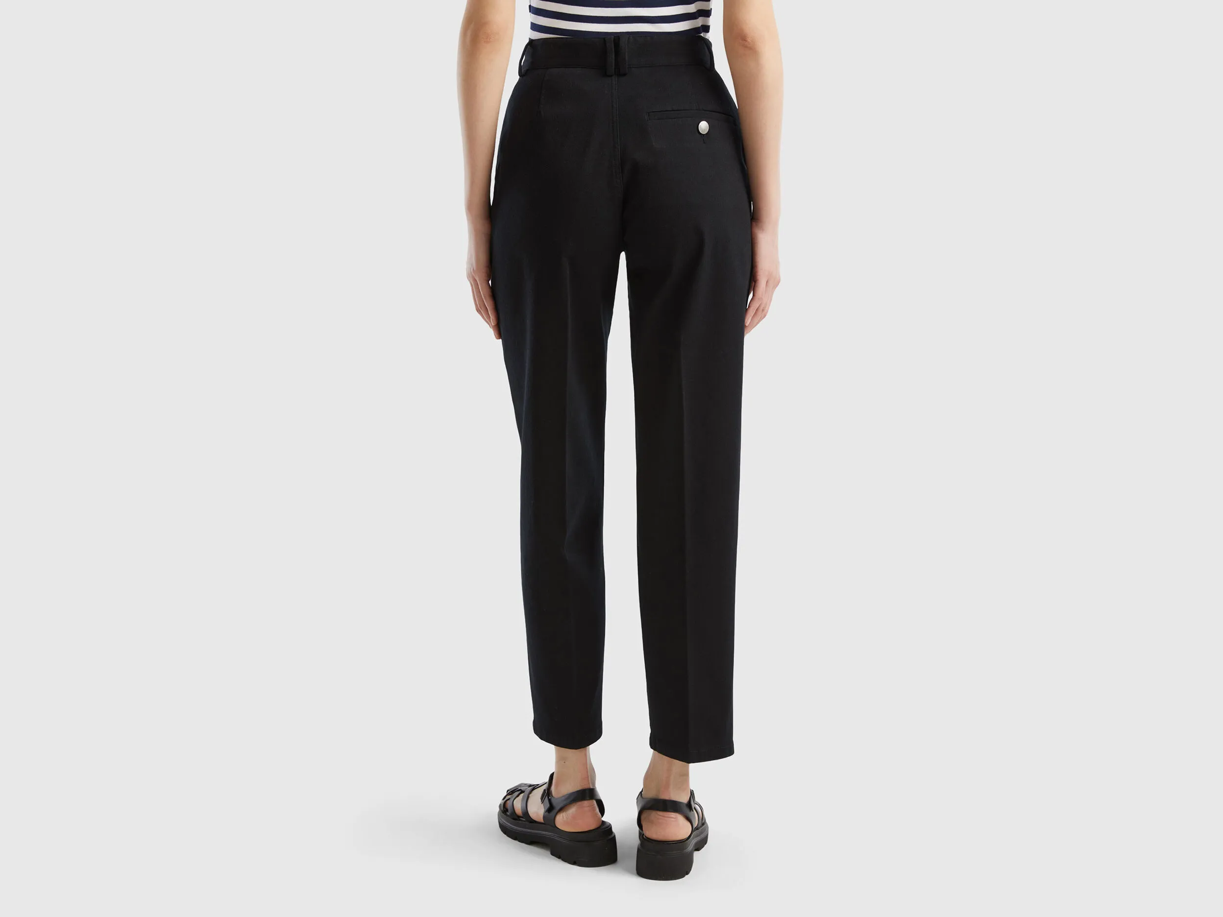Pantalones chinos de algodón y Modal®