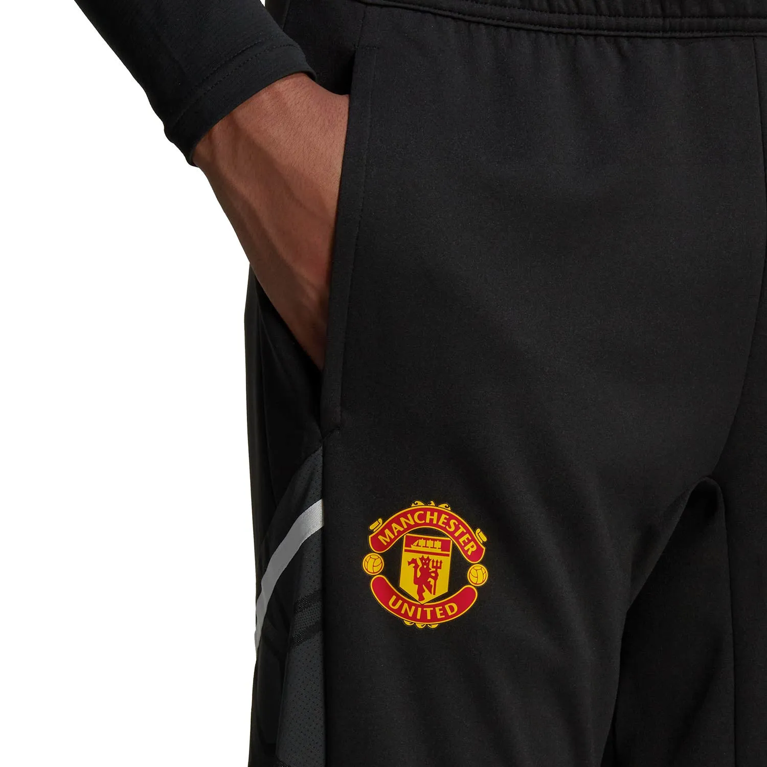 Pantalón adidas United entrenamiento staff