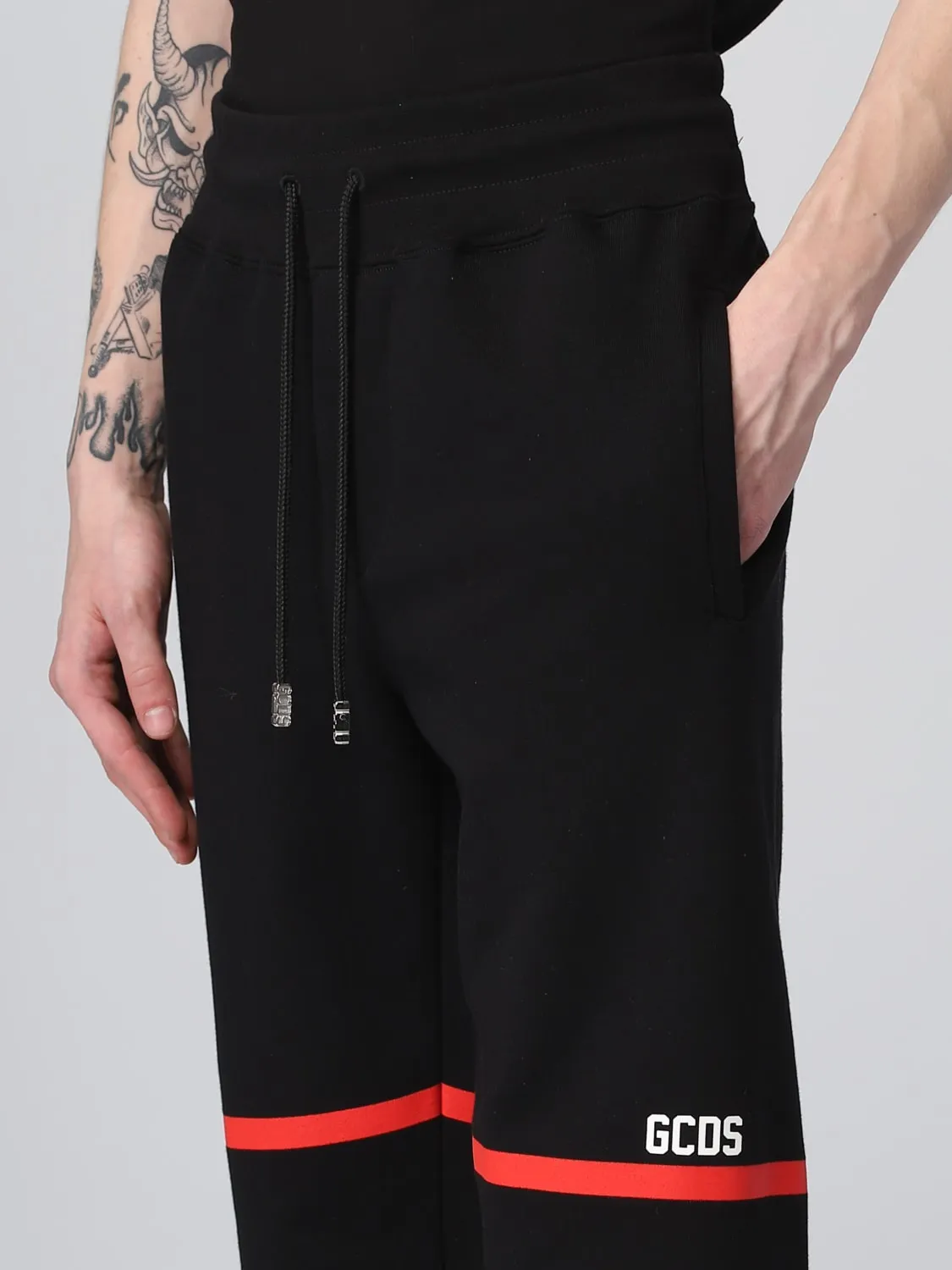 Pantalón hombre GCDS