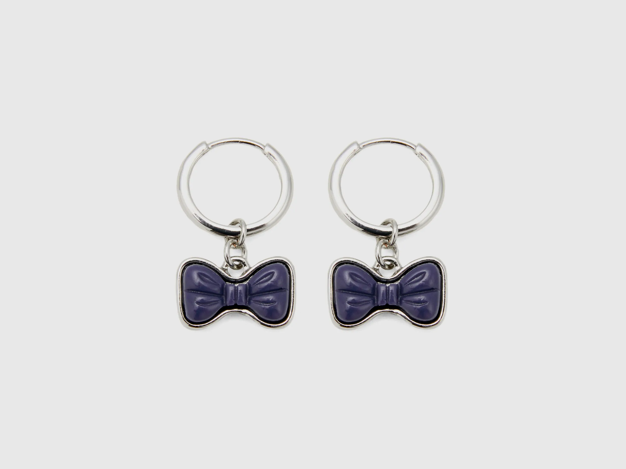 Pendientes de aro con lazo azul oscuro
