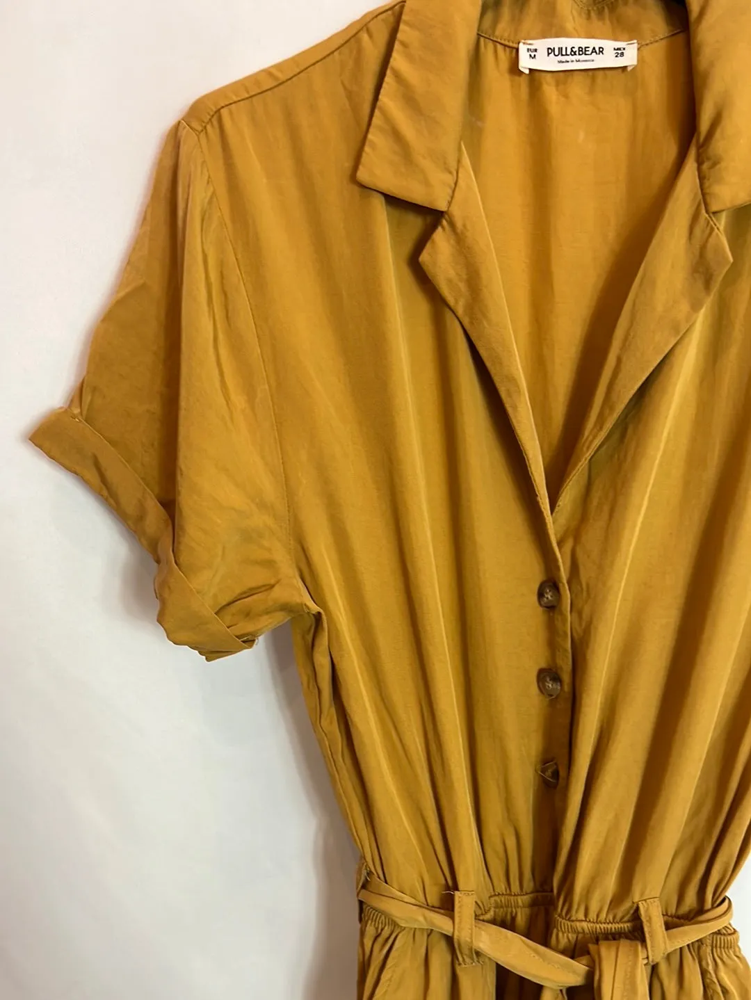 PULL&BEAR. Mono fluido mostaza T.m