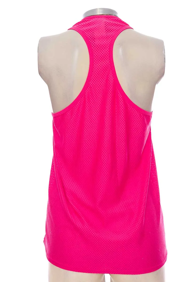 ROPA DEPORTIVA / SALIDA DE BAñO COLOR FUCSIA  CLOSEANDO