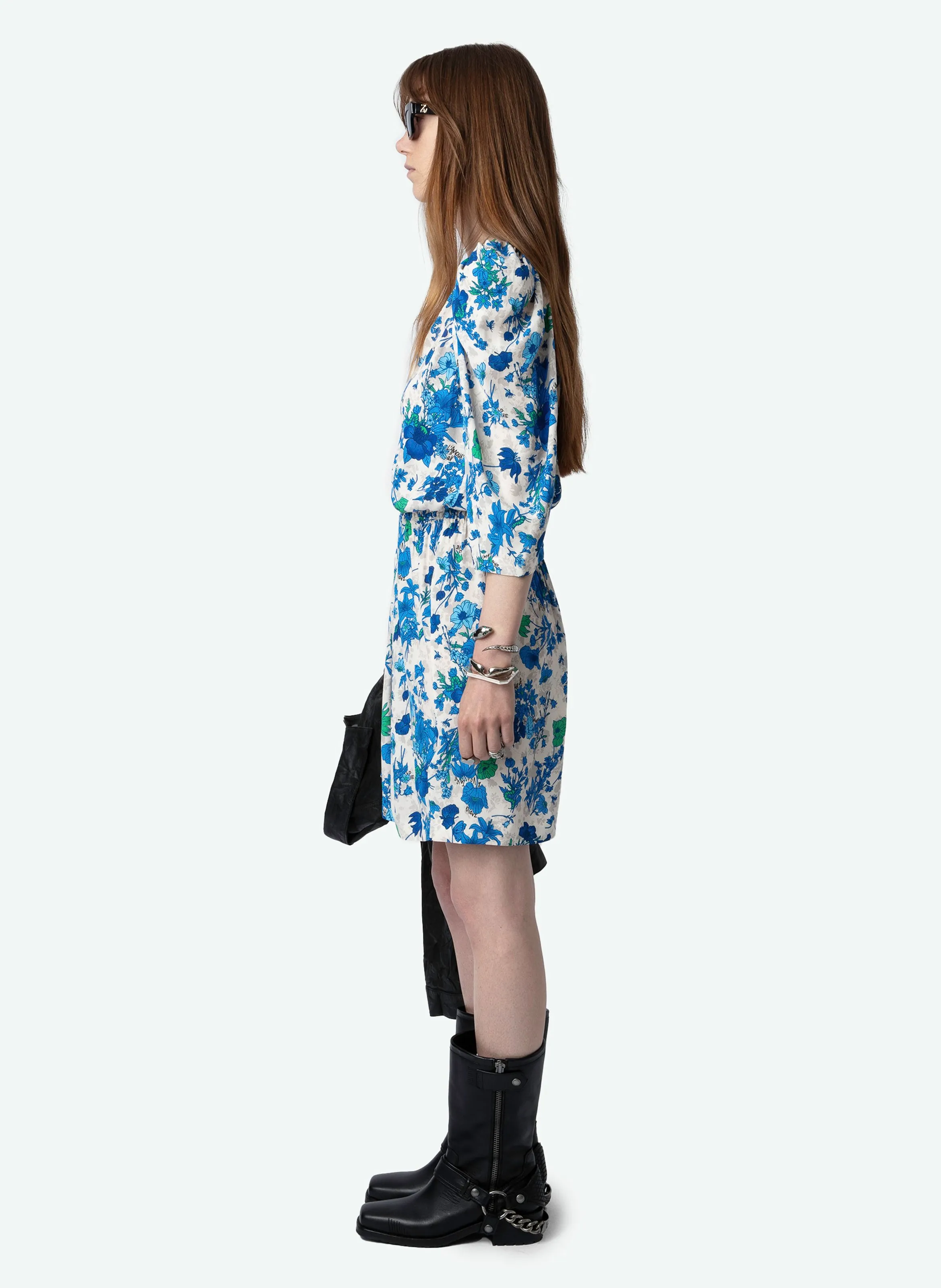 RUZ  VESTIDO CORTO RECTO CON ESCOTE DE PICO ESTAMPADO EN BLANCO