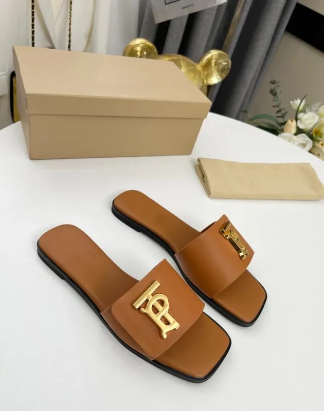 Sandali in pelle da donna alla moda Pantofole firmate Fondo piatto Marrone Scarpe nere Festa in spiaggia Scatola estiva per inte