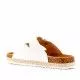 SANDALIAS KTINNI DETALLES PLATEADOS Y BLANCAS