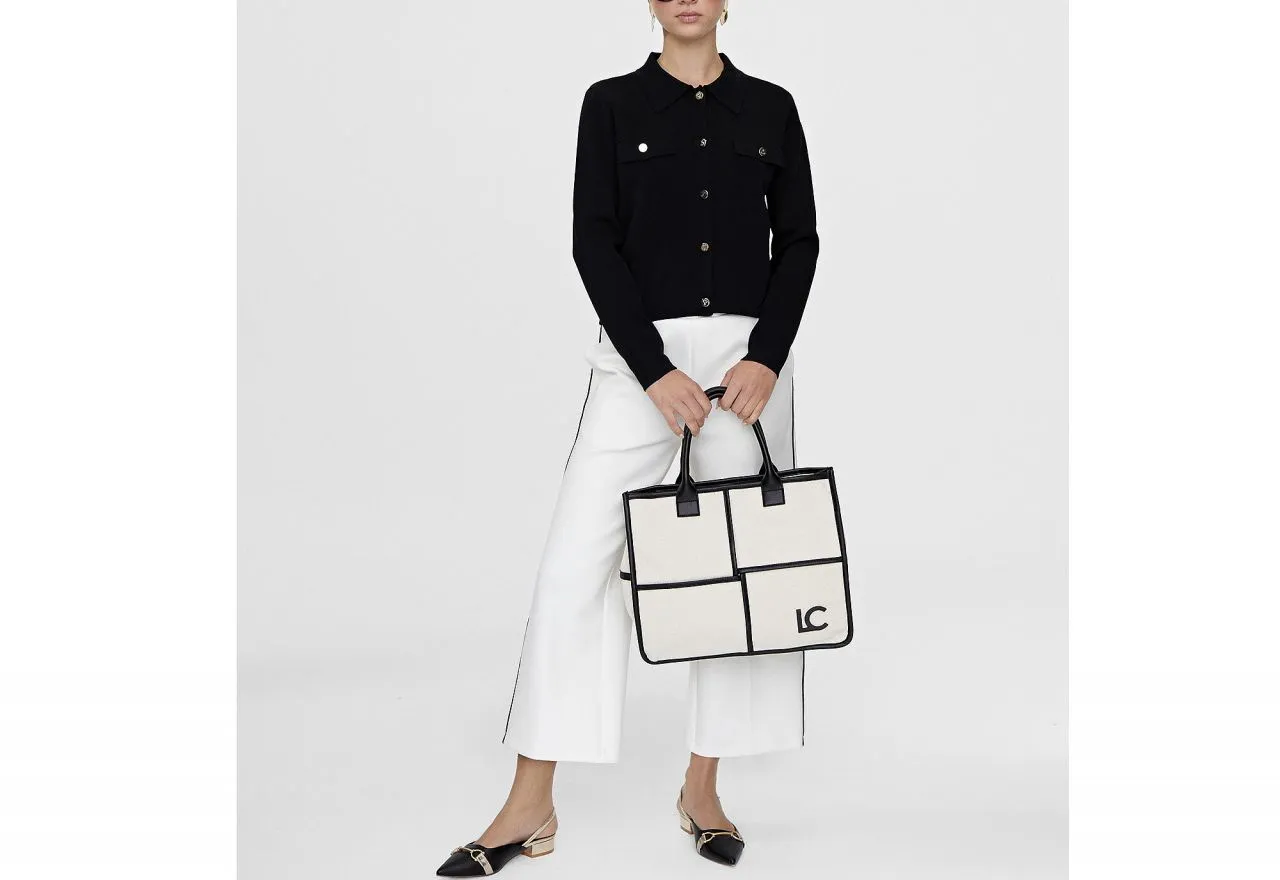 Shopper Canvas Beige Detalles y Logo Lc Negro