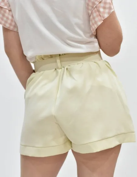 Short pinzas cinturón beige