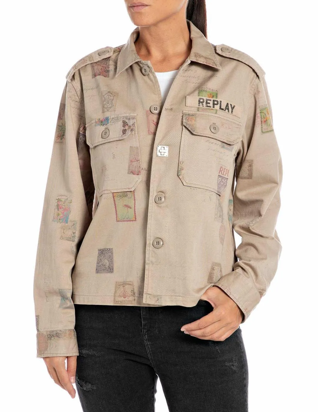 Sobrecamisa Replay beige parches cierre botones para mujer