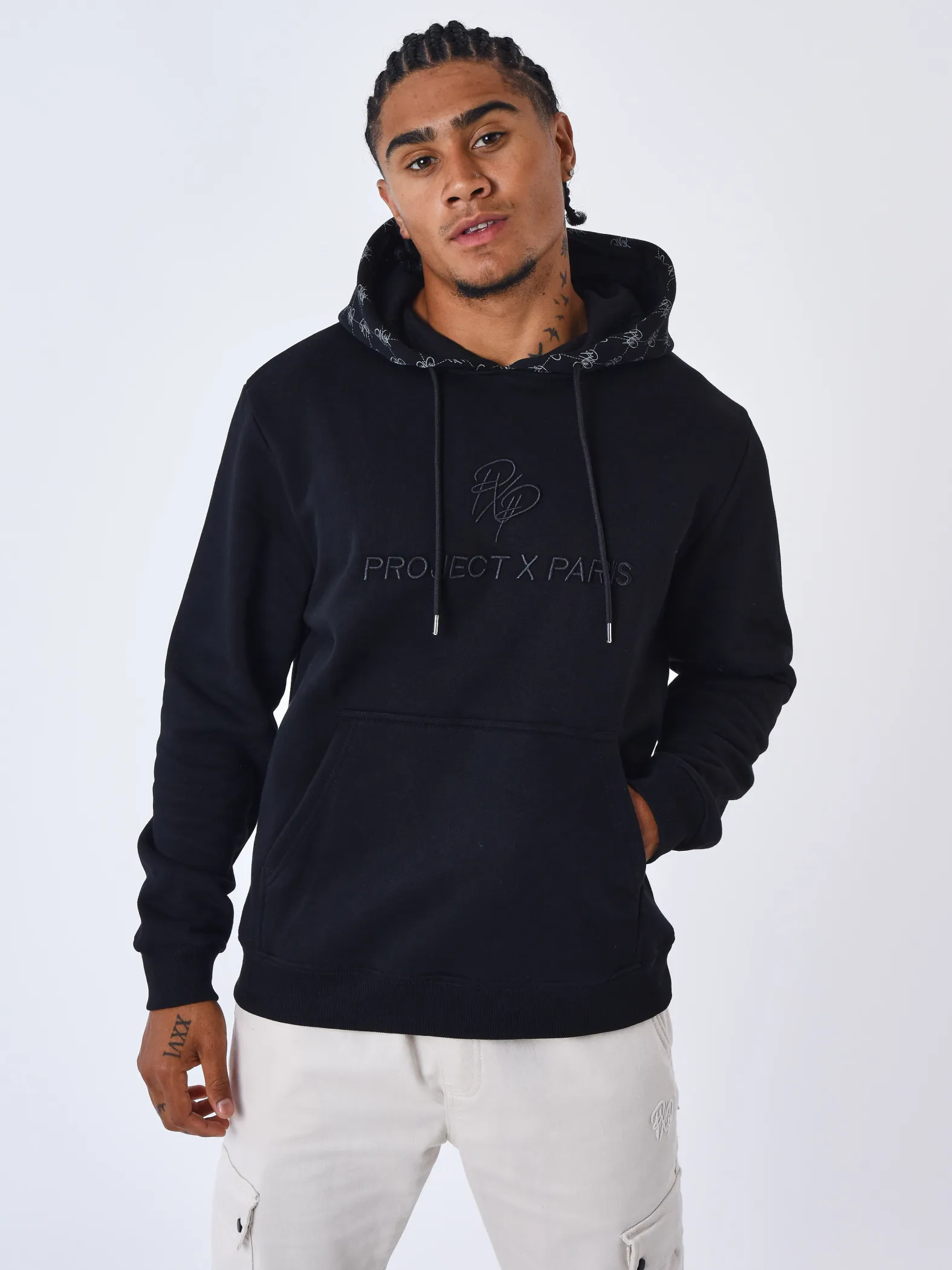 Sudadera con capucha y detalle de monograma