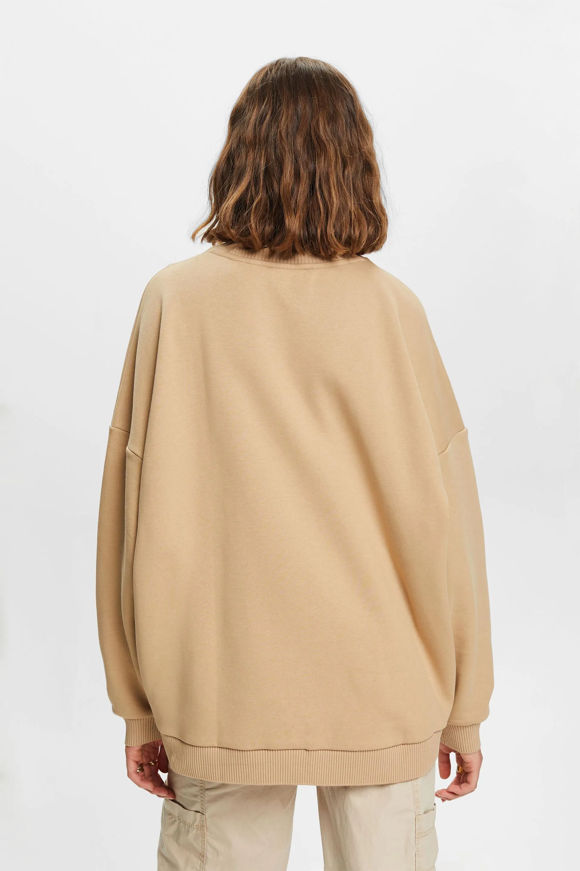 Sudadera oversize logotipo