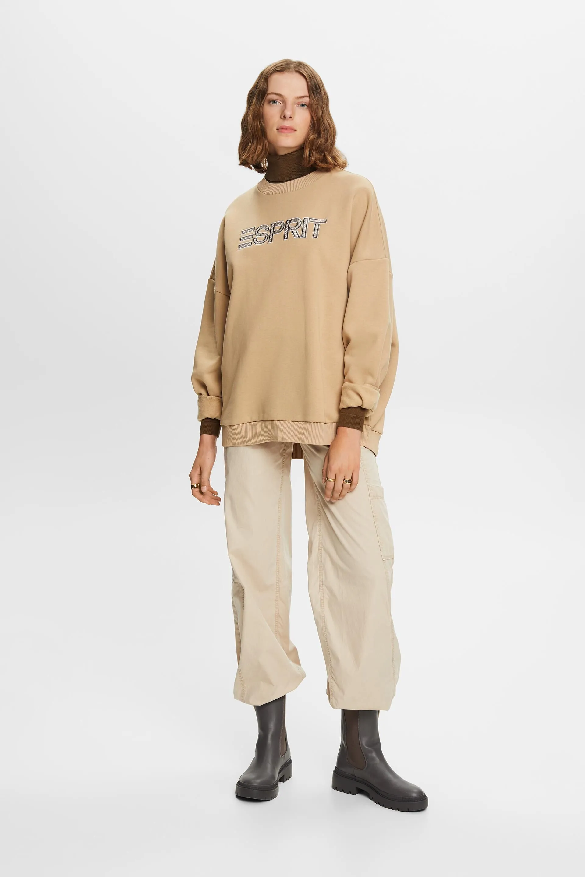 Sudadera oversize logotipo
