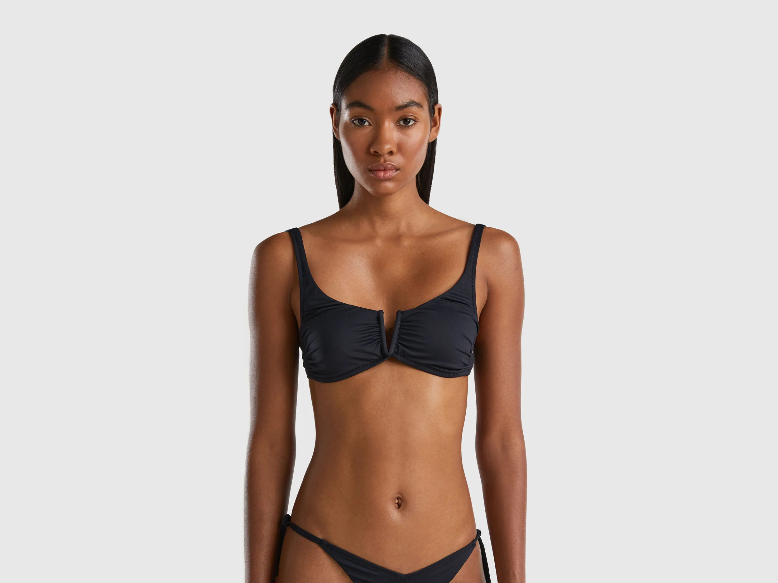 Sujetador brassiere de bikini de ECONYL®