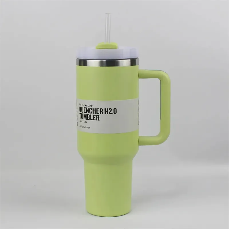 Tazas de 40 oz con tapa de mango de silicona y paja Tazas de automóvil de segunda generación Botellas de agua aisladas