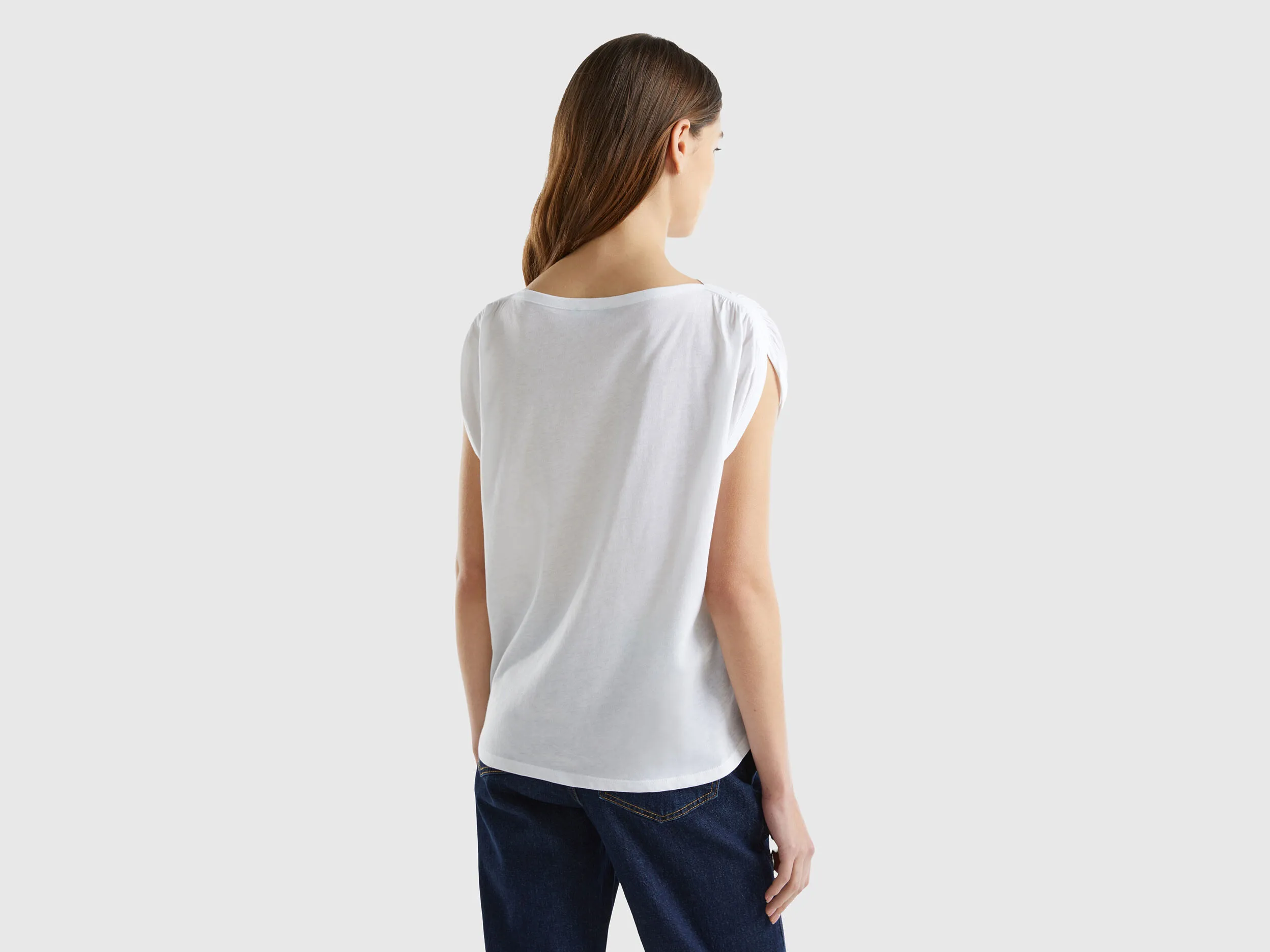 Top regular fit de cuello redono