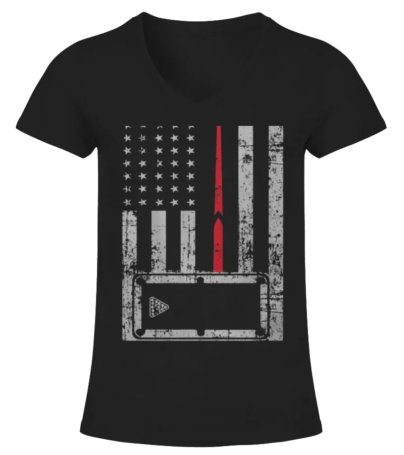 Top Shirt Limited   A Billiards Old Man Mug front Camiseta cuello pico Mujer