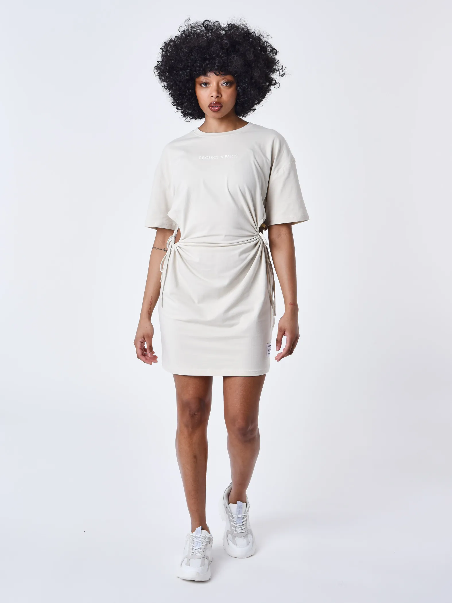 Vestido con cordón