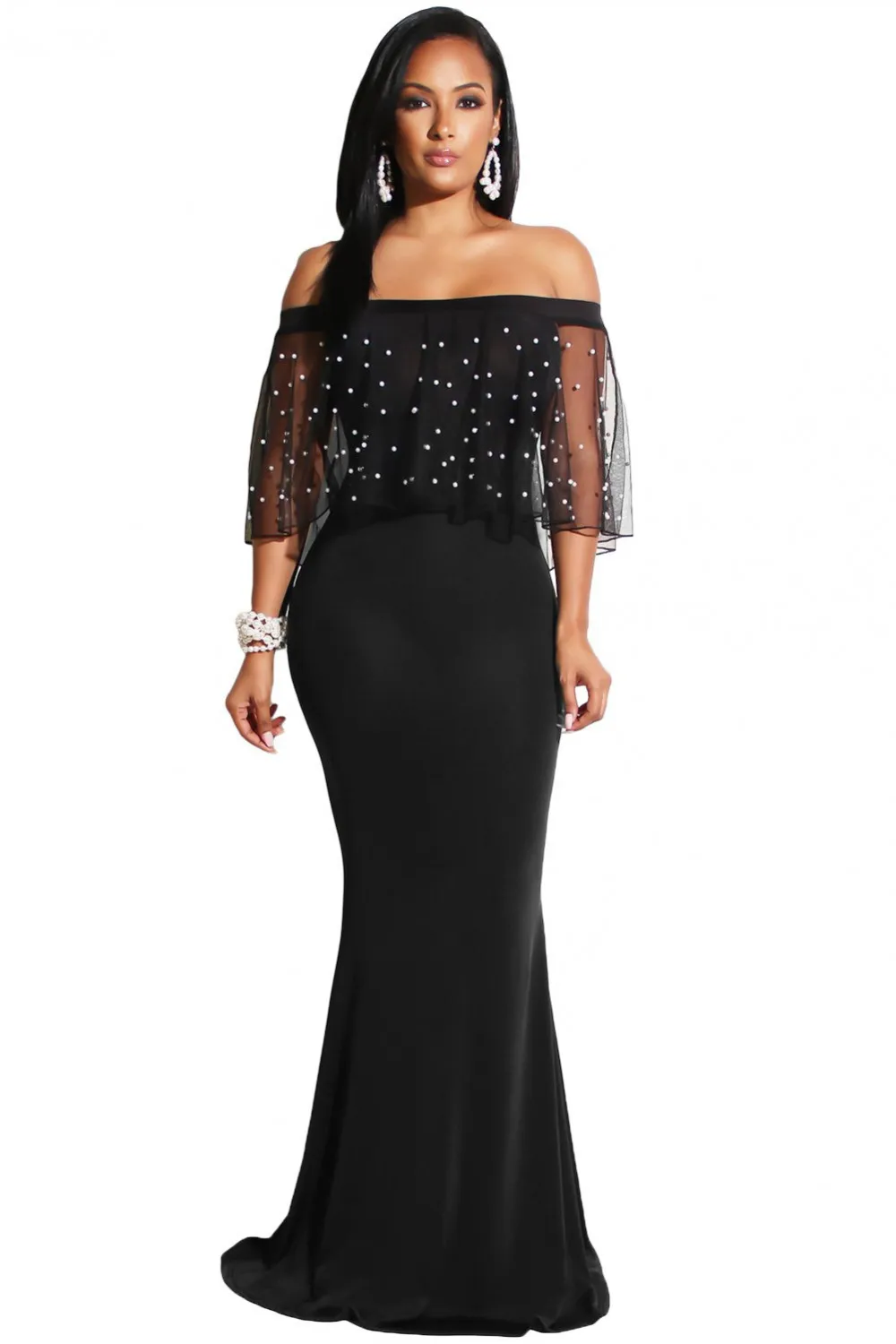 Vestido largo con tul y perlas