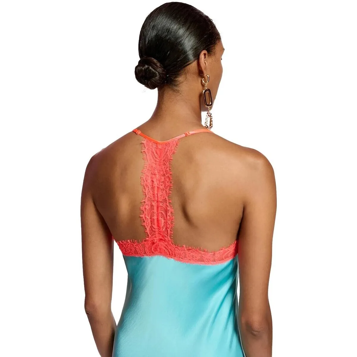  VESTIDO ROBE CON DETALLE BORDADO