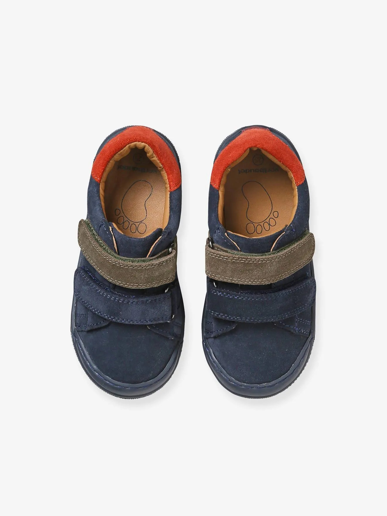 ZAPATILLAS DEPORTIVAS INFANTILES DE PIEL CON CIERRE AUTOADHERENTE  COLECCIóN DE MATERNIDAD